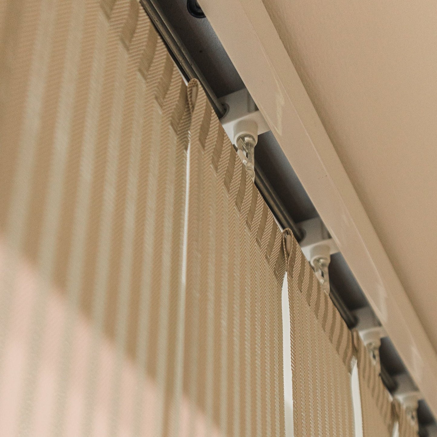 VERTICALES SCREEN BEACH