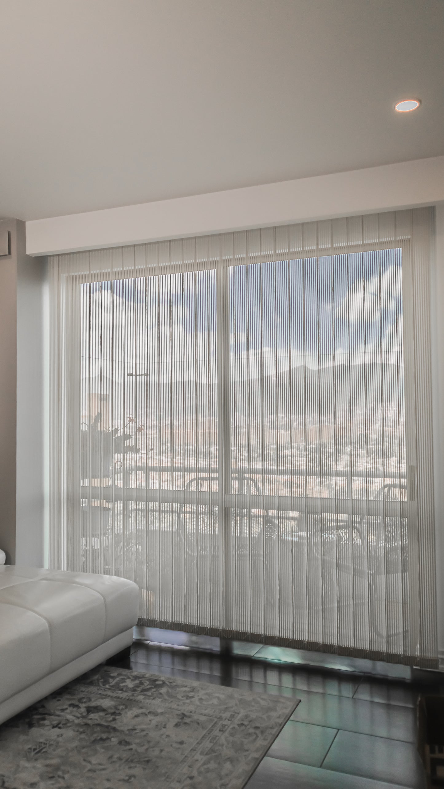 VERTICALES SCREEN BEACH