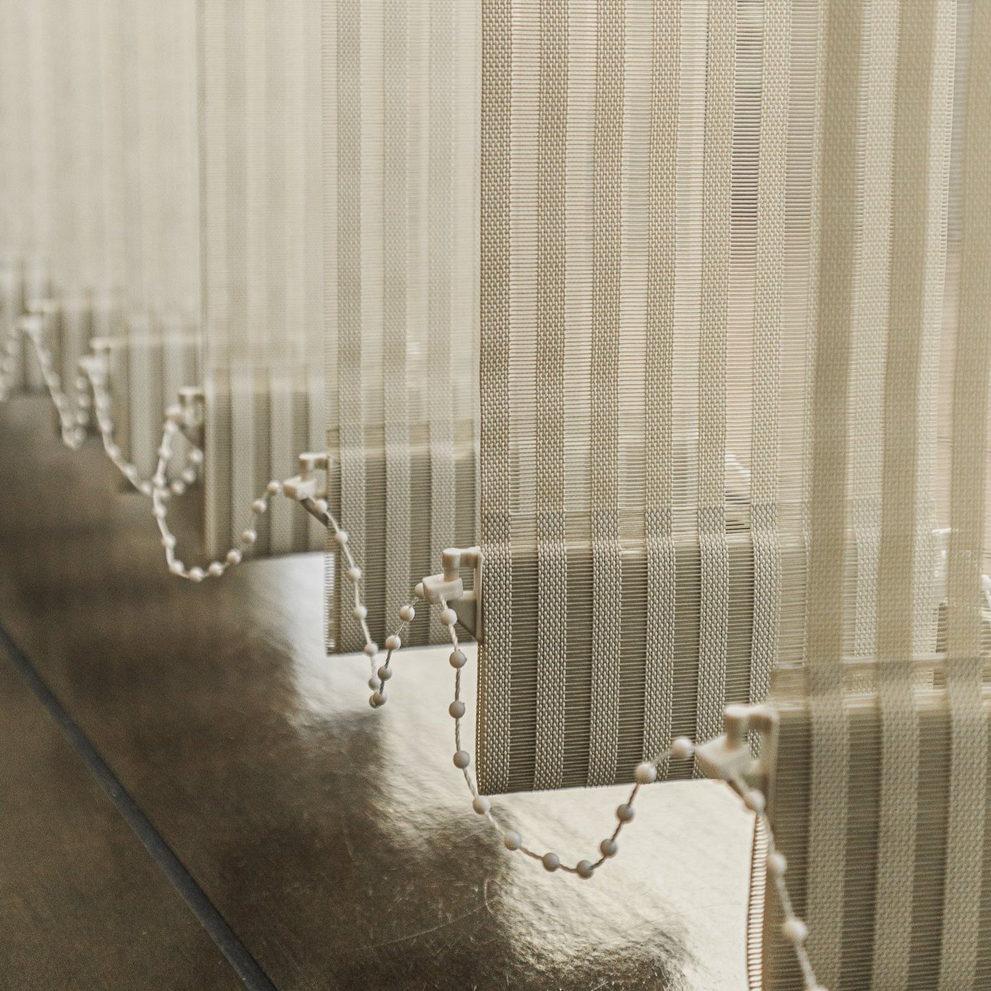 VERTICALES SCREEN BEACH